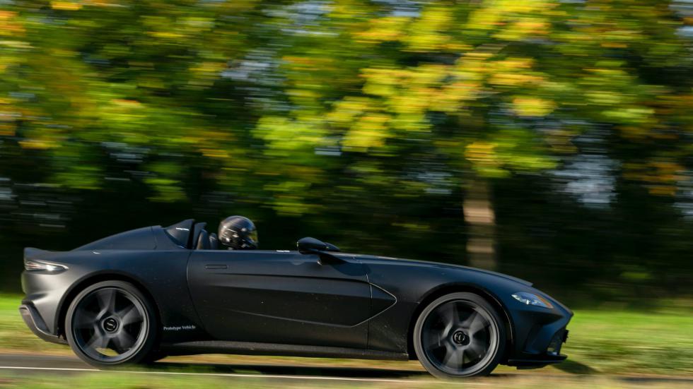 Βγήκε στους δρόμους η Aston Martin V12 Speedster